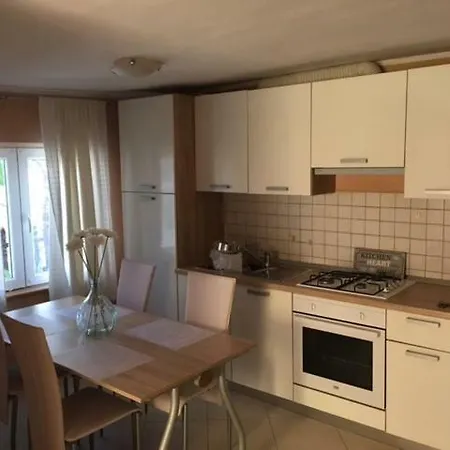 Nona Feriehus Koper